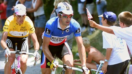 Jalabert devant Ullrich, le 26 juillet 1998 (PATRICK KOVARIK / AFP)