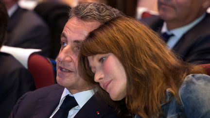 Cara Bruni et Nicolas Sarkozy à Toulon, le 21 octobre 2016. (AFP)