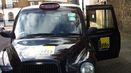  (La taxi emprunté par France Info à Londres, le 7 mai 2015 © Elise Deleve - France Info)