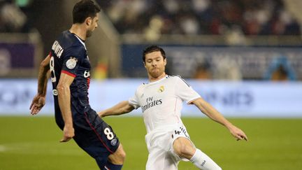 Thiago Motta (PSG) face à Xabi Alonso (Real Madrid) (ALI HAIDER / MAXPPP)