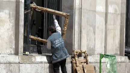 Enquête au Musée d'art Moderne en 2010
 (PHOTOPQR/LE PARISIEN)