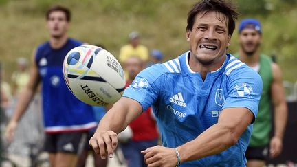 François Trinh-Duc à l'entraînement avec l'équipe de France avant le Mondial 2015. (LOIC VENANCE / AFP)