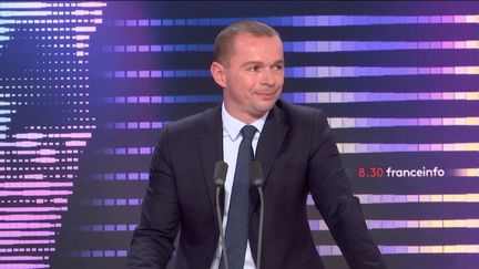 Olivier Dussopt, ministre du Travail, du Plein emploi et de l’Insertion était l'invité du "8h30 franceinfo", mercredi 24 août 2022. (FRANCEINFO / RADIOFRANCE)