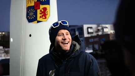 Le skipper Charles Caudrier, le 7 janvier 2024 à Brest (Finistère). (LOIC VENANCE / AFP)