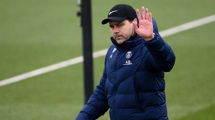 Mauricio Pochettino, entraîneur du PSG lors de la saison 2021-2022, se lance dans un nouveau challenge à Chelsea. (FRANCK FIFE / AFP)