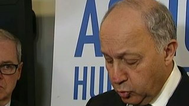 Laurent Fabius annonce la mort de deux Français au Népal