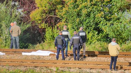 La voie ferrée près de la gare de Saint-Jean-de-Luz, là où s'est produit le drame. (BERTRAND LAPÈGUE / MAXPPP)