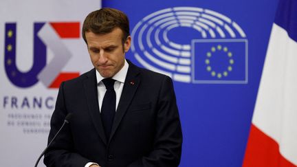 Emmanuel Macron au Parlement européen de Strasbourg, le 19 janvier 2022. (GONZALO FUENTES / POOL)