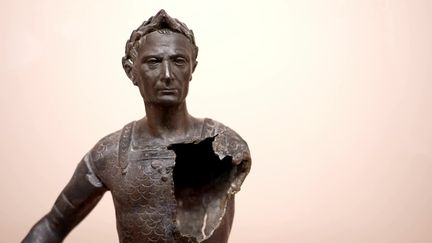 Statue en bronze de Jules César exposée à Besançon. (MUSEE DES BEAUX-ARTS DE BESANCON)