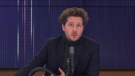 Julien Bayou,&nbsp;secrétaire national d'Europe Écologie-Les Verts était l'invité du "8h30 franceinfo", vendredi 22 janvier 2021. (FRANCEINFO / RADIOFRANCE)