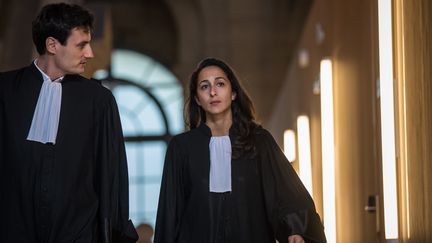 Martin Vettes et Olivia Ronen, les avocats de Salah Abdeslam, le 29 juin 2022. (CHRISTOPHE PETIT TESSON / EPA)