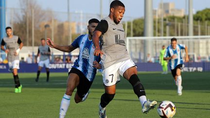 Arnaud Nordin, l'une des recrues pour cette saison montpelliéraine, lors d'un amical contre l'Espanyol, le 16 juillet 2022 à Barcelone. (URBANANDSPORT / NURPHOTO via AFP)