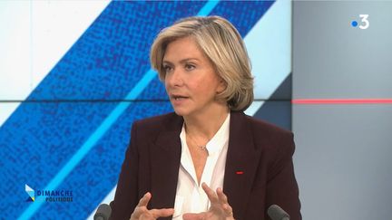 Valérie Pécresse
10 décembre 2021 (CAPTURE D'ECRAN "DIMANCHE EN POLITIQUE" / FRANCE 3)