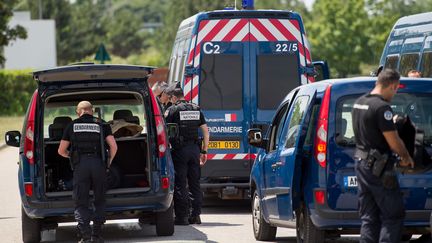 Les quatre individus arr&ecirc;t&eacute;s projetaient des actions contre des installations militaires. (MARIUS BECKER / DPA / AFP)