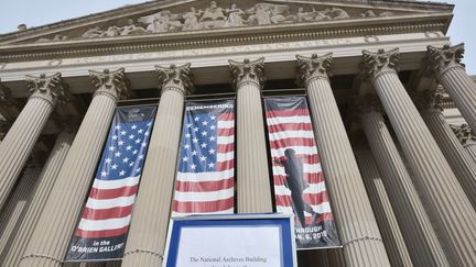 Les Archives nationales américaines, à Washington (Etats-Unis), le 22 janvier 2022. (MANDEL NGAN / AFP)