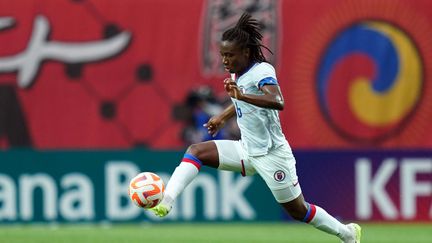 Melchie Dumornay lors d'un match amical contre la Corée du Sud, le 8 juillet 2023. (SEOKYONG LEE / SIPA)