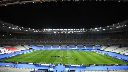 Le stade de France est vide, le 24 mars 2021, lors du match entre la France et l'Ukraine. (ANNE-CHRISTINE POUJOULAT / AFP)