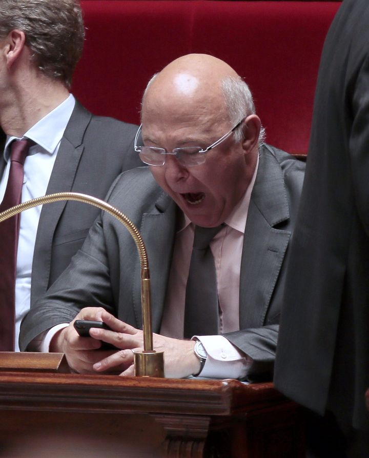 Le ministre du Travail, Michel Sapin, &agrave; l'Assembl&eacute;e nationale, le 28 mai 2013. (JACQUES DEMARTHON / AFP)