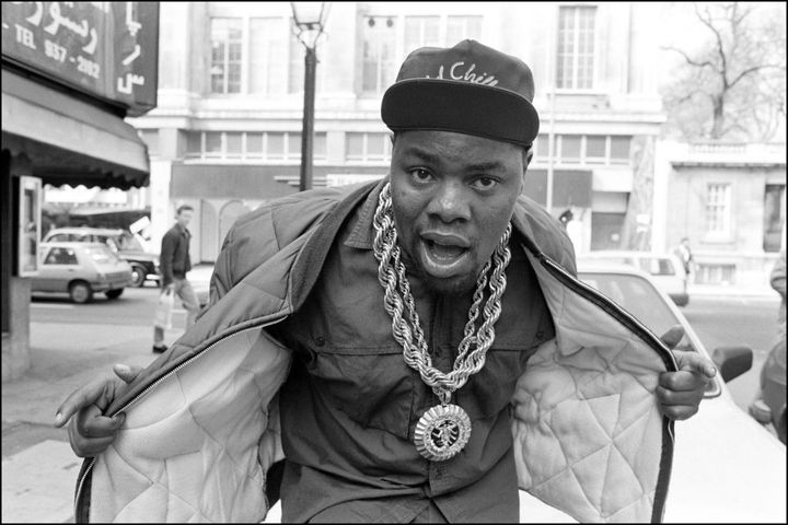 Le rappeur Biz Markie à Londres le 6 avril 1988. (DAVID CORIO / REDFERNS / GETTY)