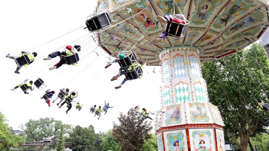 LR 0. Petit train du Jardin d'Acclimatation comprenant…