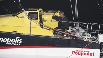 Le skipper suisse Bernard Stamm &agrave; son arriv&eacute;e au Br&eacute;sil, le 24 novembre 2013. (JEAN MARIE LIOT / AFP)