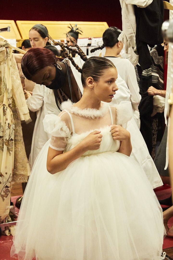 Dans les backstages du défilé de l'association Renaissance le 19 juillet 2021 à Paris (Laurence Laborie)