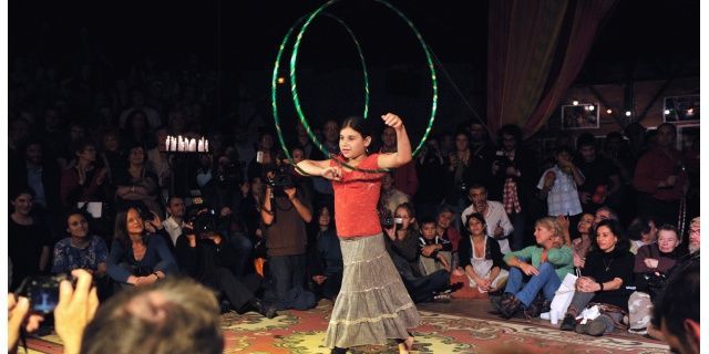 Cirque Romanès
 (BERTRAND LANGLOIS / AFP)