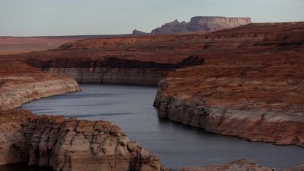 Le lac Powell, en Arizona (Etats-Unis), le 27 mars 2022.&nbsp; (JUSTIN SULLIVAN / GETTY IMAGES NORTH AMERICA / AFP)