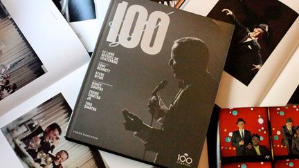 Le livre "Sinatra 100" de Charlie Pignone, sorti aux éditions Fonds Mercator
 (Agence Anne &amp; Arnaud)