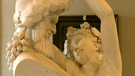 "La "Bacchante", l'une des oeuvres majeures d'Albert-Ernest Carrier-Belleuse exposées à Compiègne.
 (France 3 Picardie)