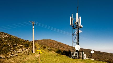 Antenne relais 3, 4 et 5G, point culminant du Vallespir et des Aspres dans les Pyrénées-Orientales. La 5G, la clé de la troisième révolution industrielle ? (Illustration) (JC MILHET / HANS LUCAS / AFP)