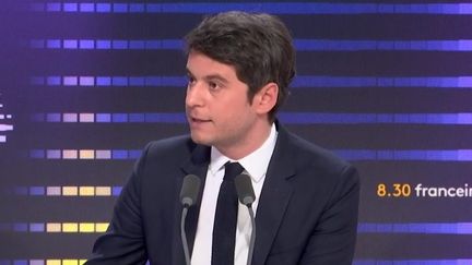 Le ministre délégué chargé des Comptes publics, Gabriel Attal, sur franceinfo vendredi 28 avril. (FRANCEINFO / RADIO FRANCE)