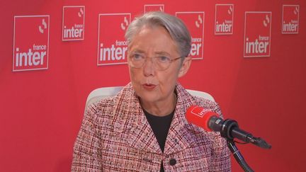 La Première ministre Elisabeth Borne sur France Inter, le 20 décembre 2023. (FRANCE INTER / RADIO FRANCE)