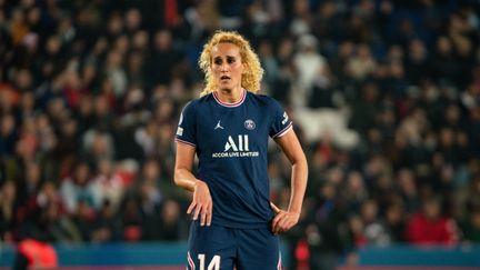 La joueuse du PSG Kheira Hamraoui lors du quart de finale de la Ligue des champions face au Bayern Munich, le 30 mars 2022, au Parc des Princes, à Paris. (MELANIE LAURENT / AFP)