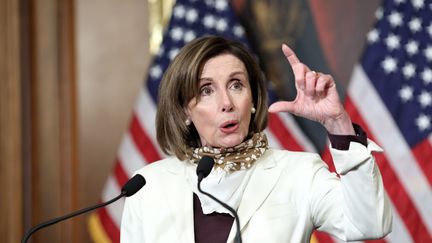 La présidente de la chambre des Représentants, Nancy Pelosi, le 23 avril 2020, au Capitole, à Washington DC (Etats-Unis). (TOM BRENNER / REUTERS)