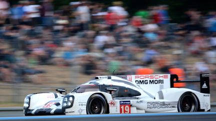 Tout réussi à la Porsche 919 Hybrid N.19 dans ces 24 Heures du Mans 2015 (JEAN-FRANCOIS MONIER / AFP)