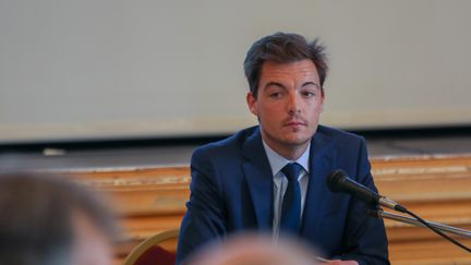 Stéphane Sieczkowski-Samier, le&nbsp;maire d'Hesdin (Pas-de-Calais), lors d'un conseil municipal, le 16 avril 2019. (MAXPPP)