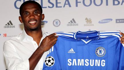 Eto'o ne portera plus le maillot de Chelsea...et se lâche envers Mourinho