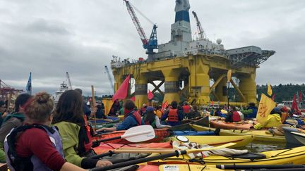 Flotille de Greenpace contre la plateforme Shell à Seattle (USA), le 17 mai 2015. (Greenpeace)