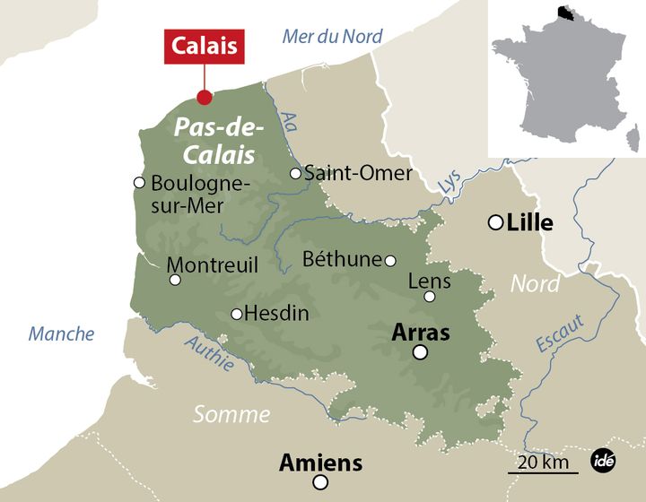 &nbsp; (Carte de situation de Calais (Pas-de-Calais) © Idé)