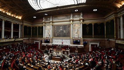 Une séance de "questions au gouvernement" à l'Assemblée nationale, le 19 décembre 2018. (PHILIPPE LOPEZ / AFP)