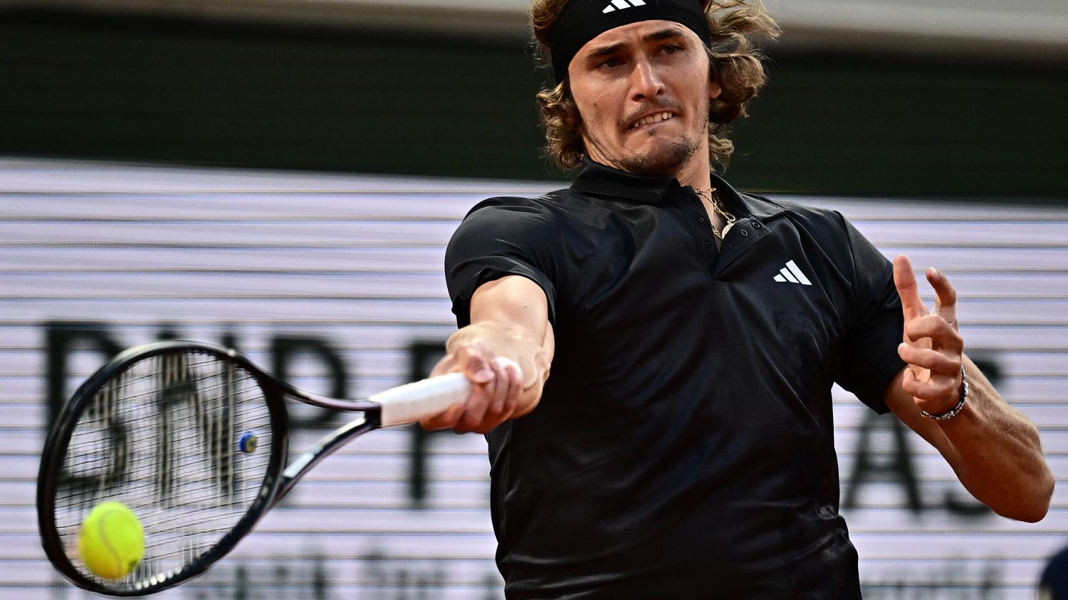 Roland-Garros 2023 : revivez la victoire autoritaire d'Alexander Zverev sur Grigor Dimitrov