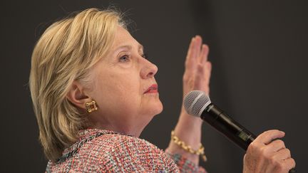 La candidate à la primaire démocrate pour la présidence américaine, Hillary Clinton, le 28 juin 2016 à Los Angeles (Californie). (DAVID MCNEW / GETTY IMAGES NORTH AMERICA / AFP)