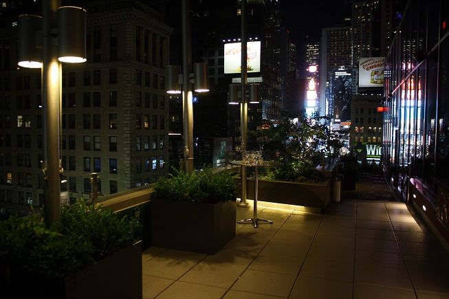 &nbsp; (La terrasse du Novotel Times Square © Photo : Emmanuel Langlois)