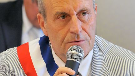 Robert Chardon, l'ex-maire de Vennelles (Bouches-du-Rh&ocirc;ne), photographi&eacute; le 24 juillet 2012. ( AFP )