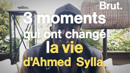 Sa première scène, sa relation avec son père, un accouchement en plein spectacle… Voici trois moments qui ont marqué l'acteur et humoriste Ahmed Sylla.