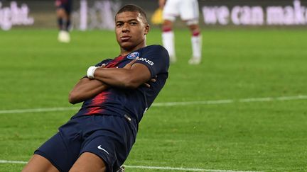 Kylian MBappé lors du match PSG-Lyon, le 7 octobre 20108 au Parc des Princes (Paris). (ANNE-CHRISTINE POUJOULAT / AFP)