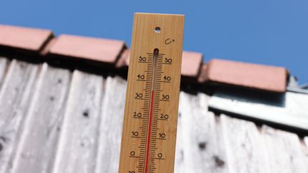 Les records de températures mesurés dimanche 1er octobre 2023 se concentrent surtout dans le Sud-Ouest. (MATHIEU THOMASSET / HANS LUCAS / AFP)