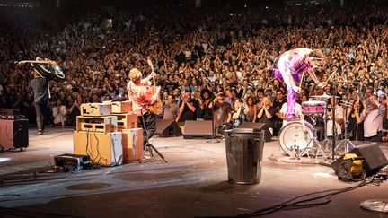 Les Stray Cats sur scène.&nbsp; (SUZIE KAPLAN)