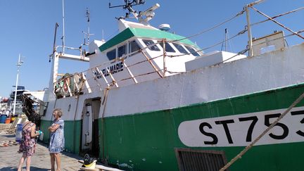 Le "Danièle Marie", amarré au port du Grau-du-Roi, dans le Gard. (MATHILDE BOUQUEREL / FRANCE INFO)